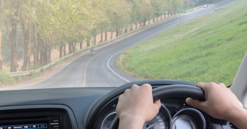12 mistakes that almost every car driver makes.