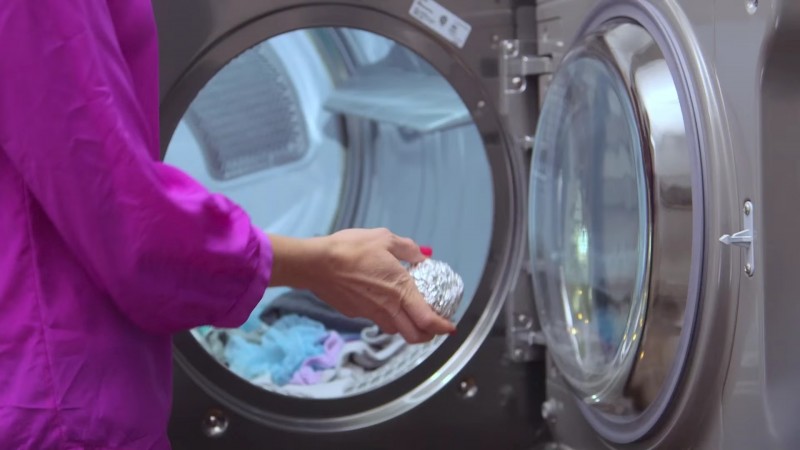 8 Laundry Tricks You Have To Know