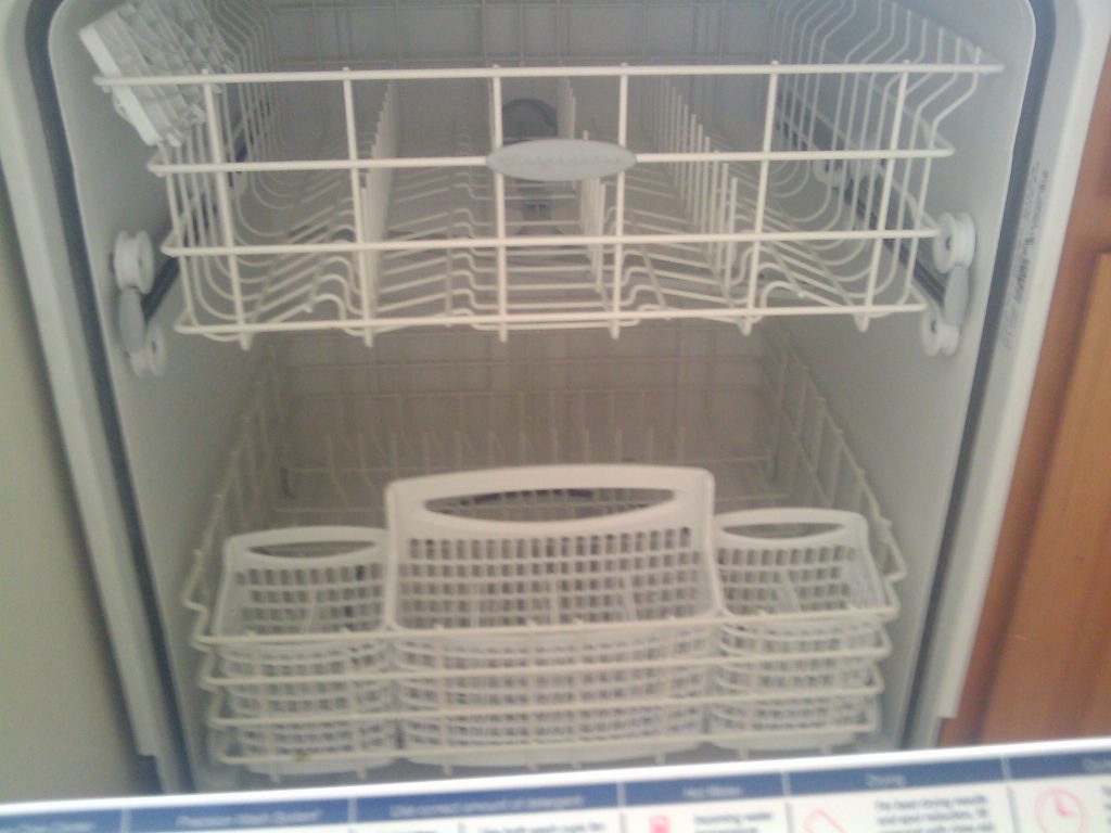 8 common mistakes in the operation of the dishwasher