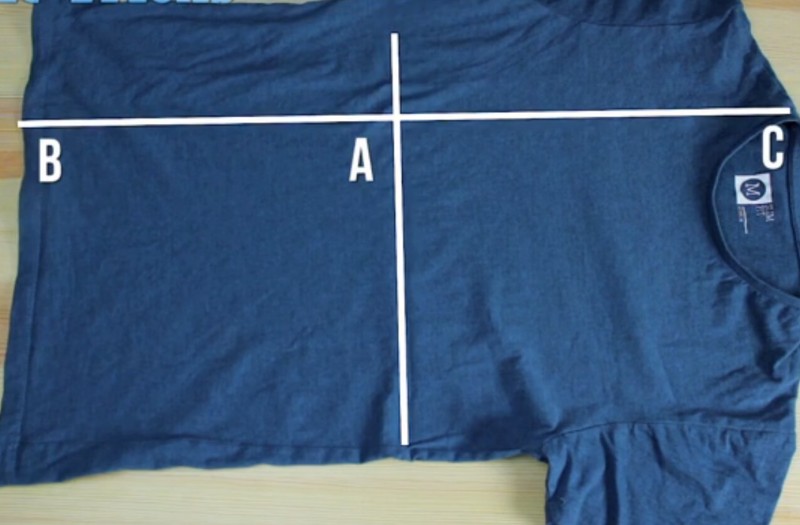 Fold T-Shirts easily with this trick.