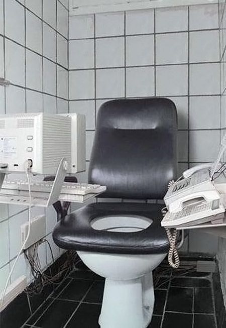 15 ludicrous toilets.