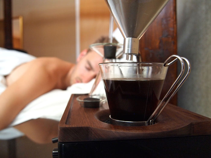 Gotta have it Alarm clock that wakes you up with a freshly brewed coffee