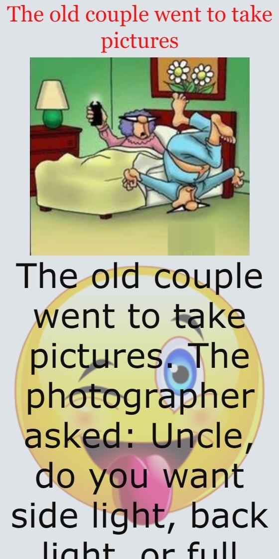 The old couple went to take pictures